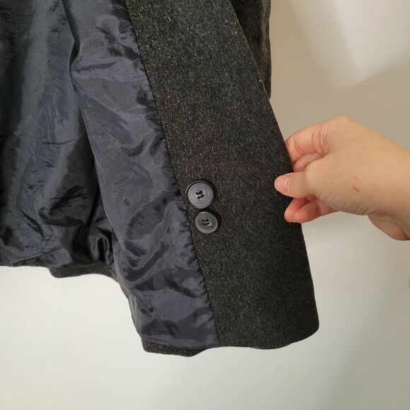 Worthington 100% Wool Charcoal Long Coat Women’s Medium Vintage Classic Button F - Picture 6 of 8